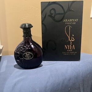 Prestige Suede Eau de Parfum - Deep Purple